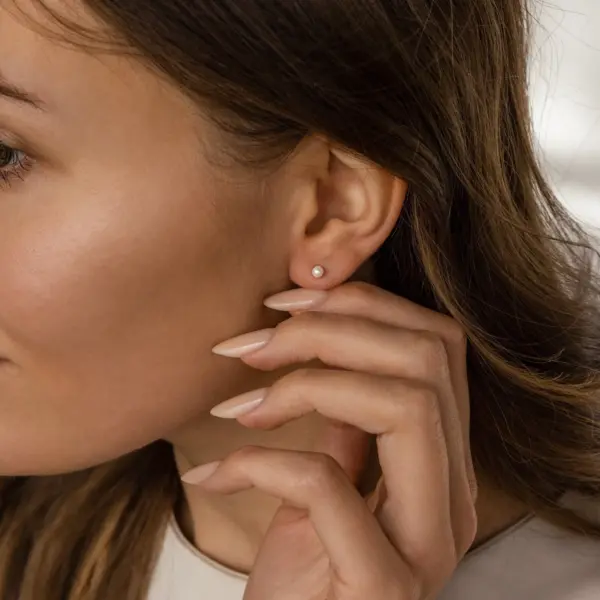 Dainty Pearl Stud Earrings
